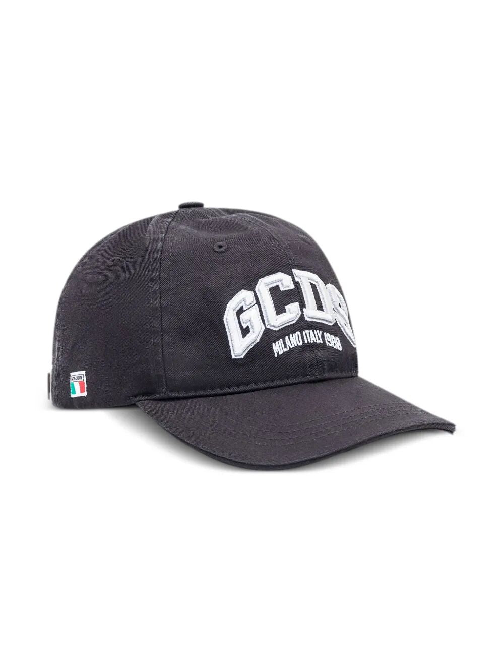 logo-embroidered cap