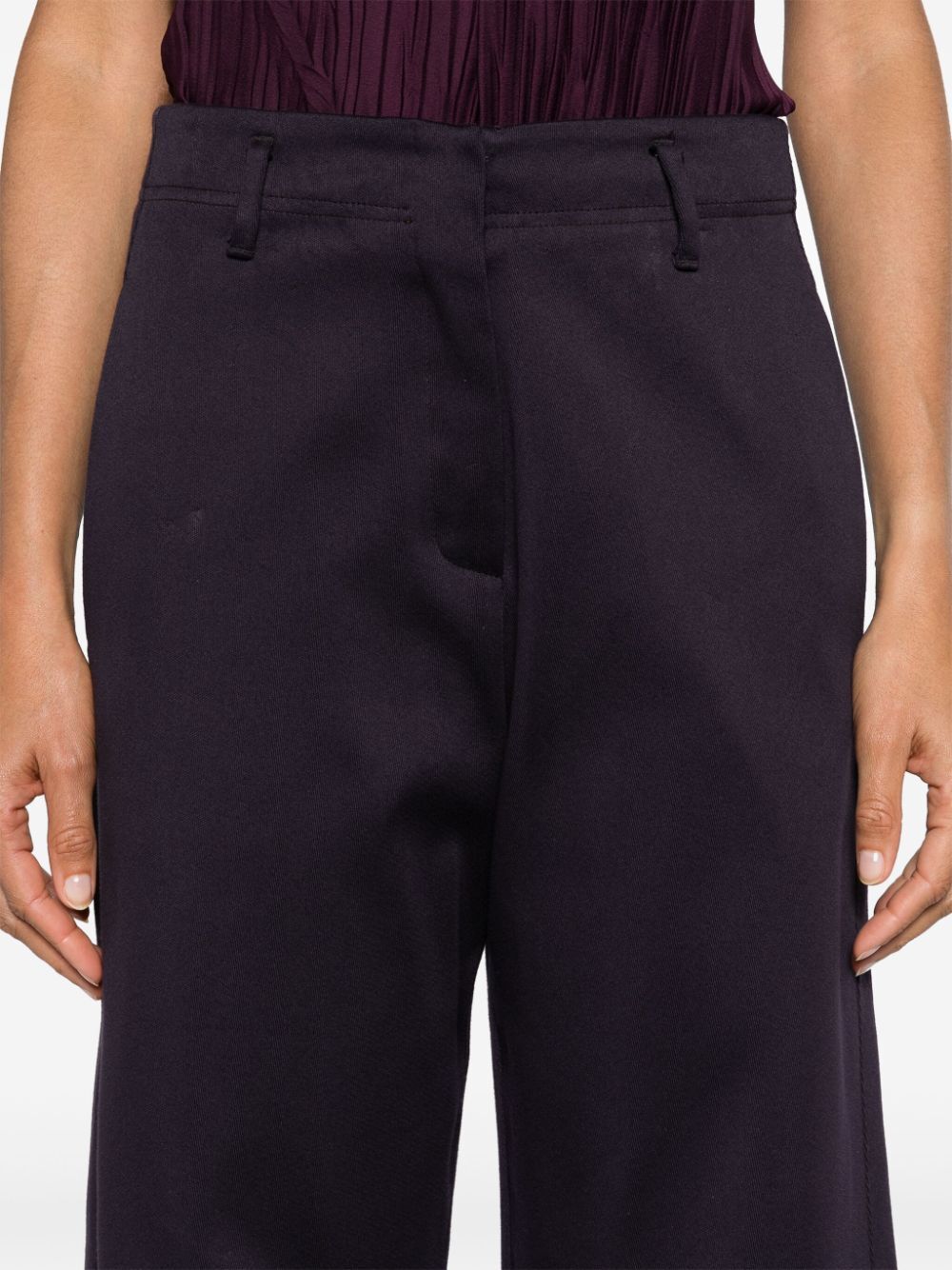 mid-rise straight-leg trousers